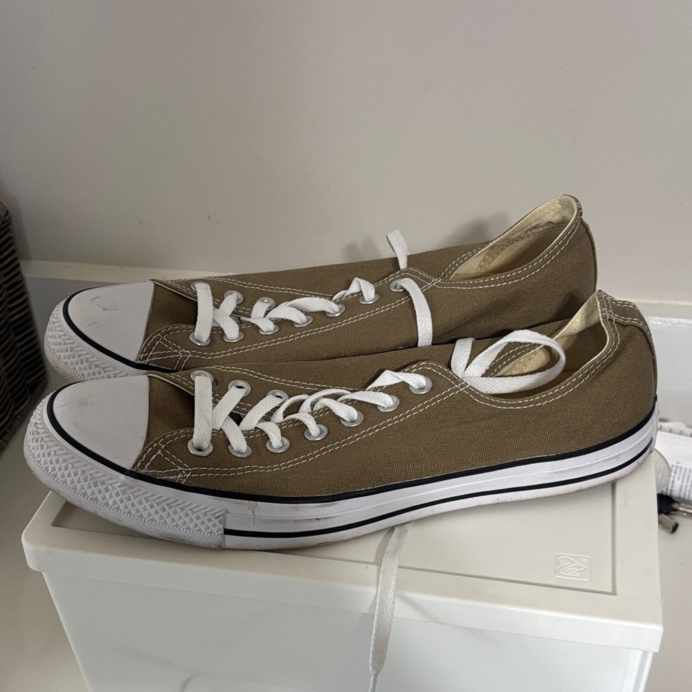 Classic Green Canvas Sneakers